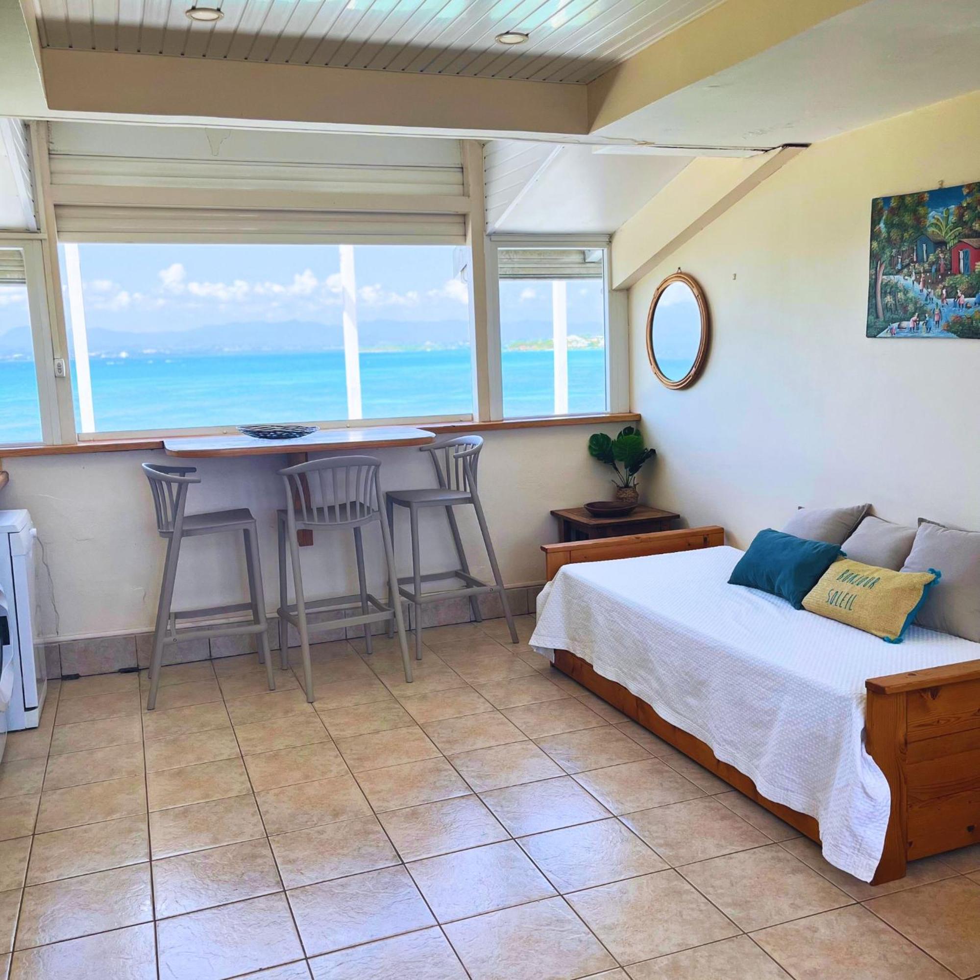 Appartement Les Yuccas, Vue Sur La Mer Et Les Montagnes Le Gosier  Exterior photo
